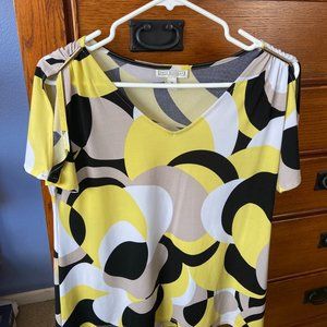 Dana Buchman Yellow V-Neck Shortsleeve Blouse